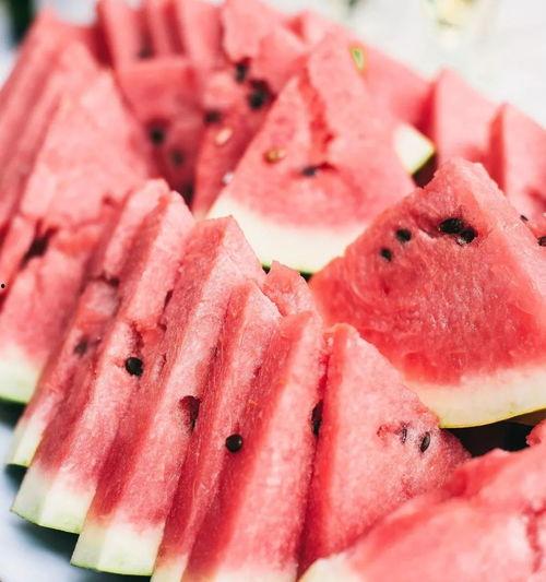 吃瓜很美丽,美丽背后的娱乐真相